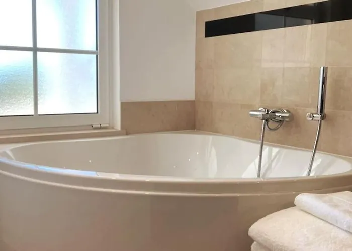 Villa Lana - Heated Pool - Sea View - Two Independent Floors