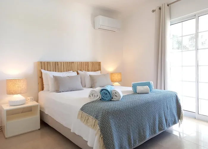 Lana - Heated Pool - Sea View - Two Independent Floors Vila